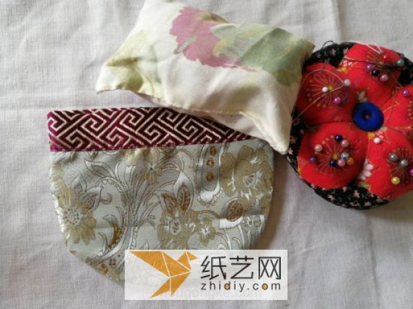 Classical fabric sachet New Year gift for elders