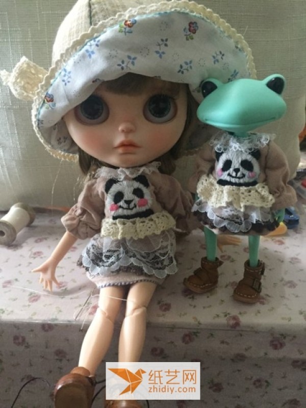 Tutorial on making simple and cute doll cloth clothes