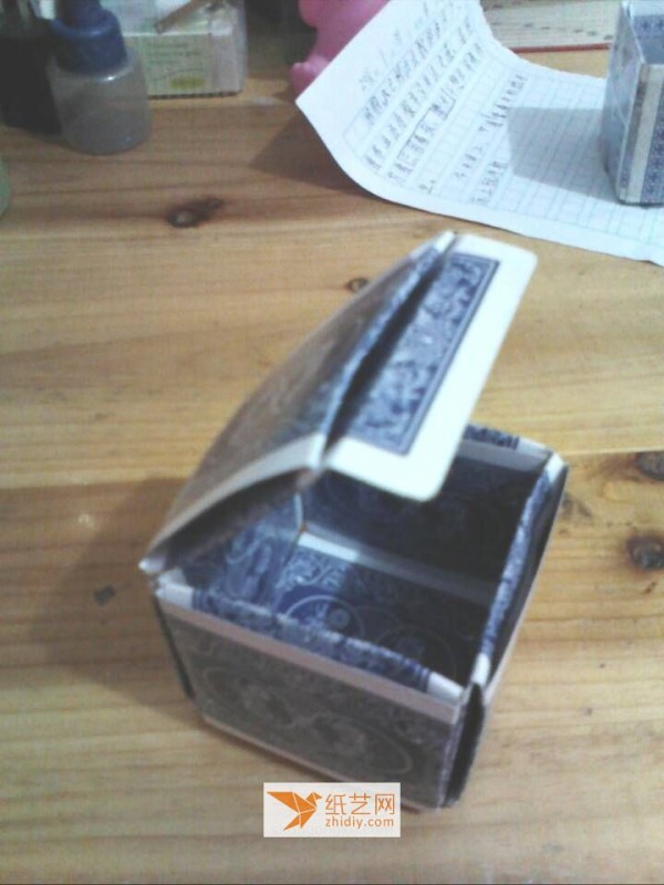 Turn waste into treasure and use playing cards to make an origami storage box