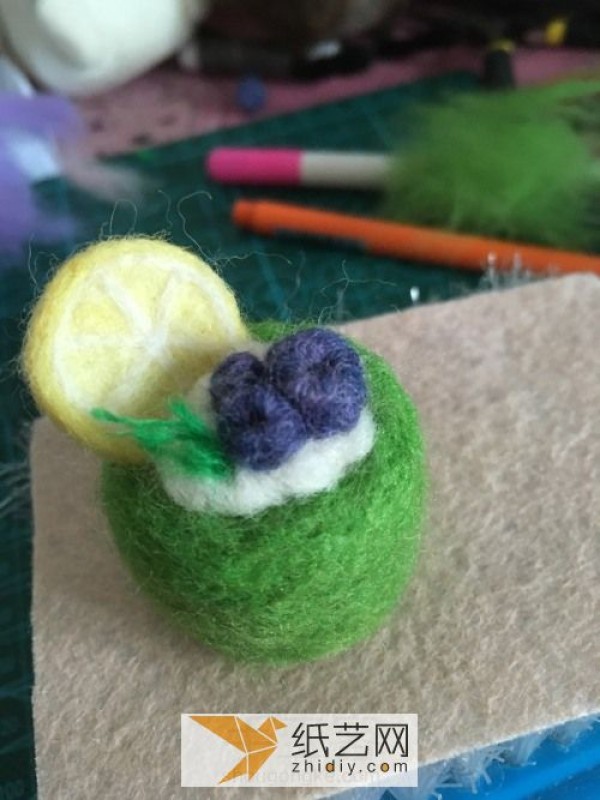 Wool felt novices can try this matcha cake making tutorial