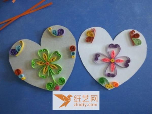 Illustration of tutorial on simple Valentine’s Day cards made from quilled paper