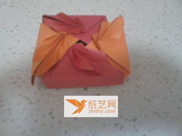 Detailed origami tutorial for handmade origami maple leaf box for Teachers Day