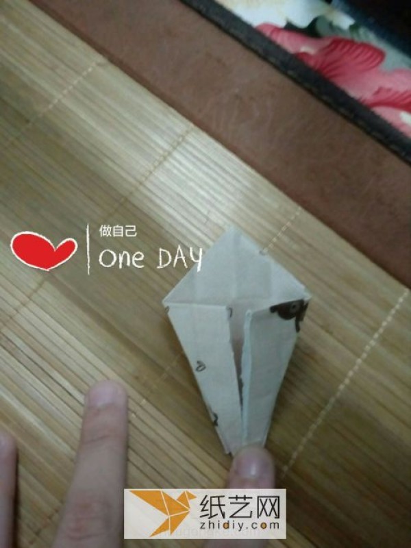 Basic origami paper crane folding method