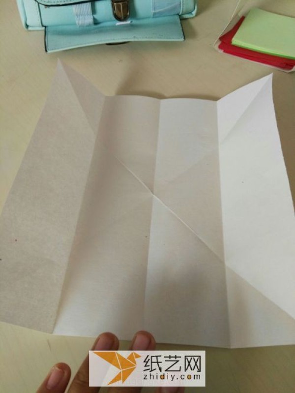 Very simple and practical origami mobile phone holder