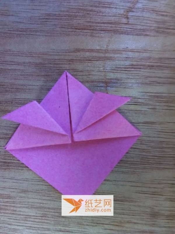 Simple handmade origami fish, easy to follow simple tutorial