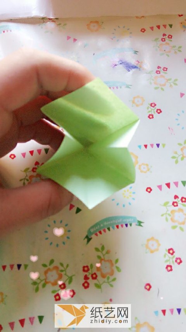 Illustrated tutorial on origami butterfly box How to make a creative storage box