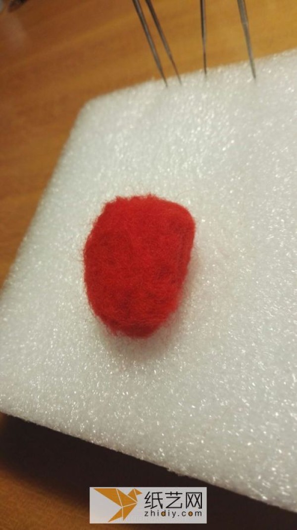 Newbie wool felt small watermelon mobile phone chain Mothers Day gift