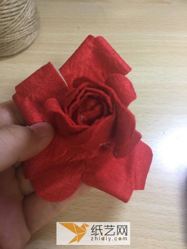 Fabric rose bouquet made of non-woven fabric Chinese Valentines Day gift