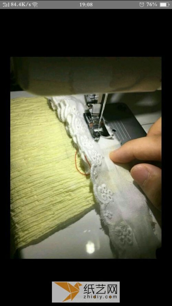 DIY process of making fabric autumn clothes for dolls