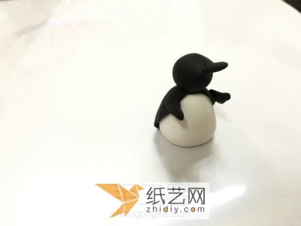 Illustrated handmade tutorial for making Christmas clay penguins and clay gifts