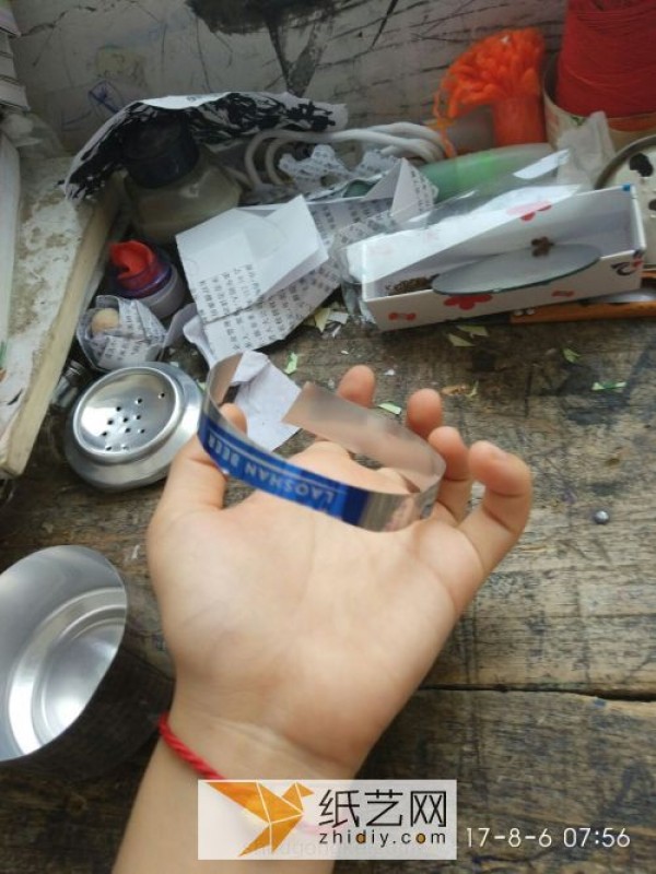 How to make DIY rings by turning waste cans into treasures