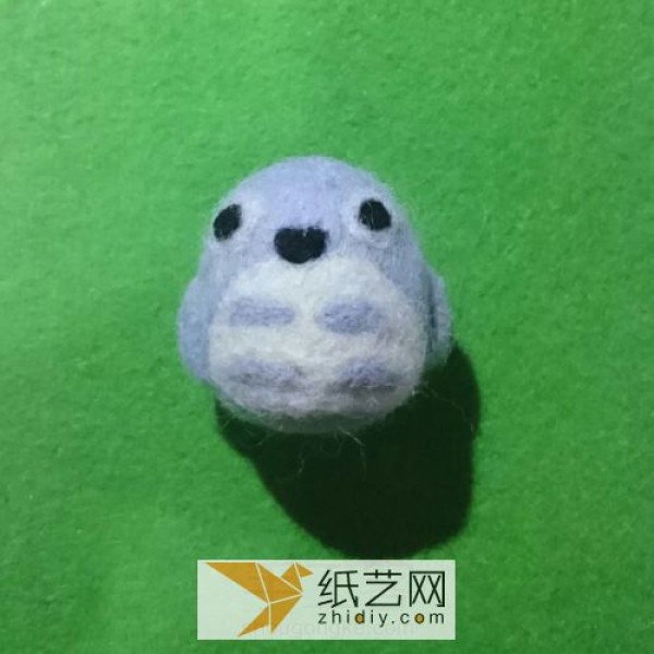 A very simple way to make a wool felt Poke Totoro doll to give as a Christmas gift to a friend