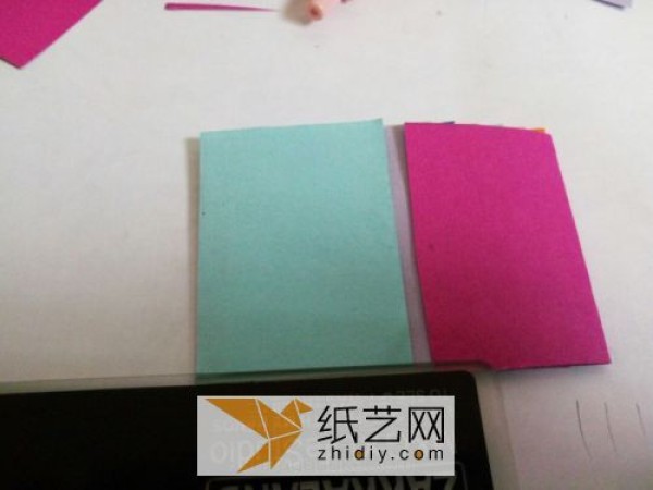 Handmade origami three-dimensional explosion box photo book. This is a super romantic gift for Chinese Valentines Day.