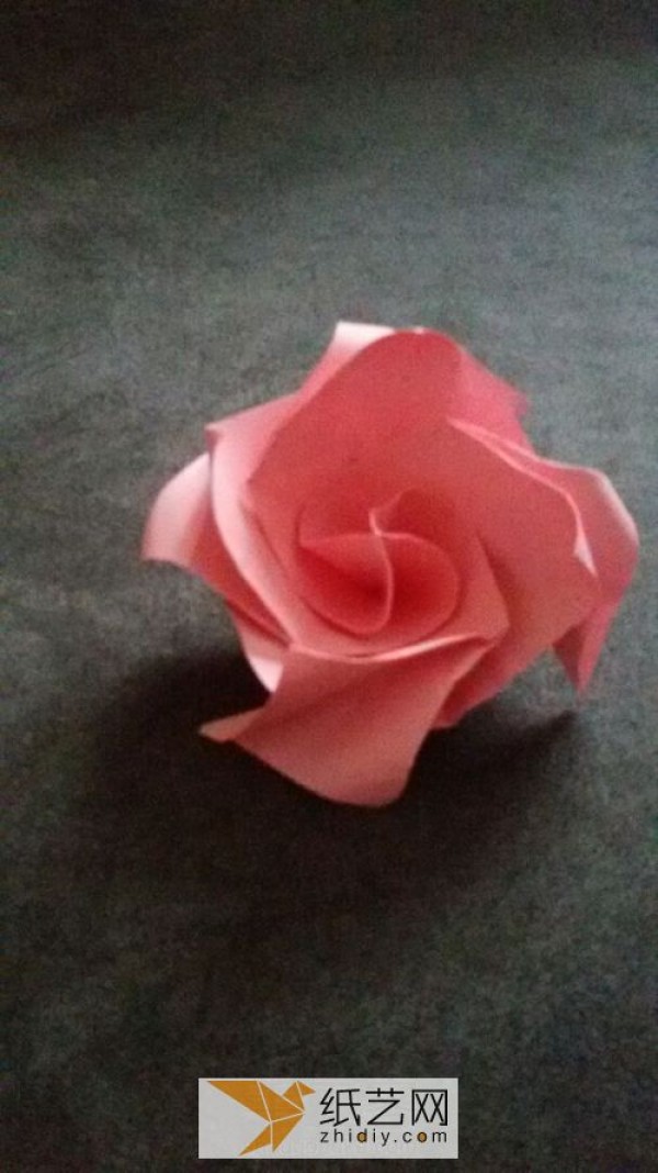 Very simple origami roses