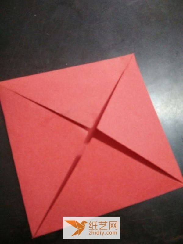 A little creativity creates a splicable origami box