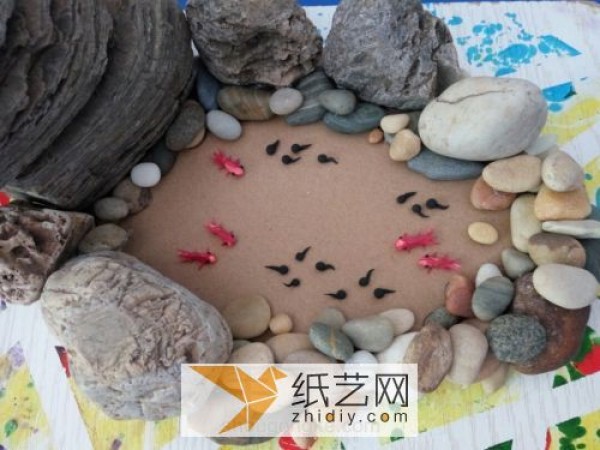 How to turn cobblestones into treasures and make handicrafts? Beautiful rockery made of pebbles as a Father’s Day gift