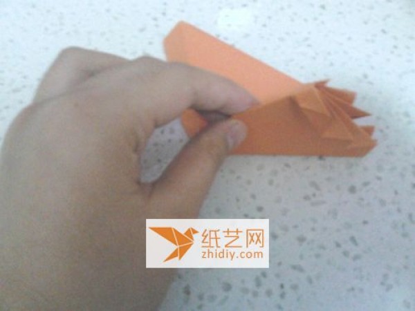 Detailed origami tutorial for handmade origami maple leaf box for Teachers Day