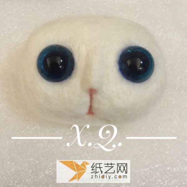 How to make big-eyed cat wool felt Christmas gifts from cat slaves