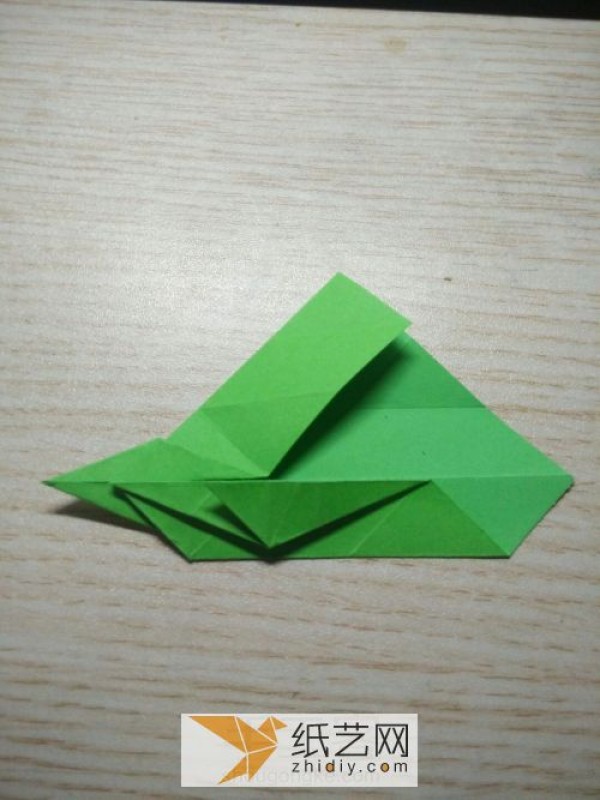 Tutorial on how to make an origami crocodile in Childrens Origami Collection