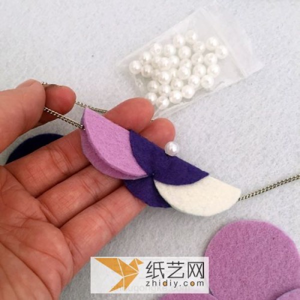 Necklace made of non-woven fabric 520 Valentines Day gift