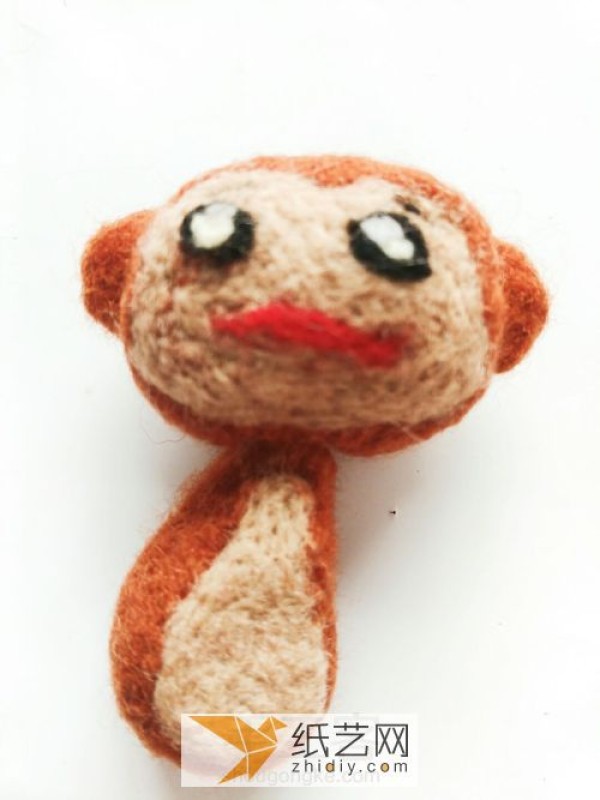 Illustrated tutorial for making a wool felt monkey. How to poke and poke cute little animals.