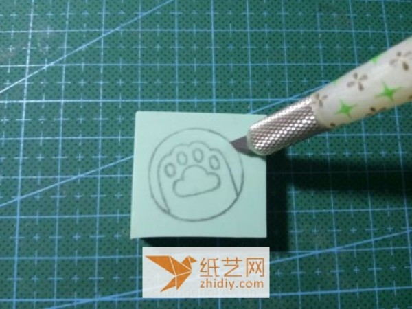 Super cute kitten paw rubber stamp making tutorial