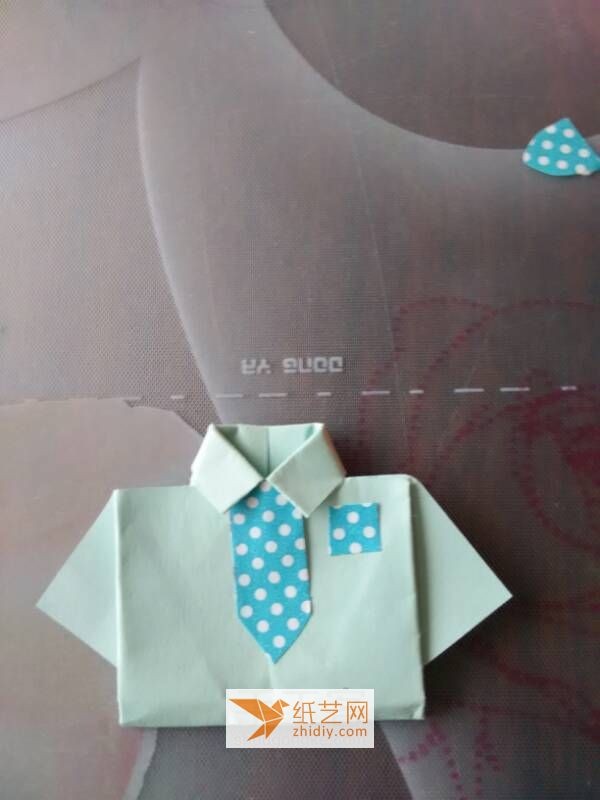 Fathers Day Origami Shirt Tutorial