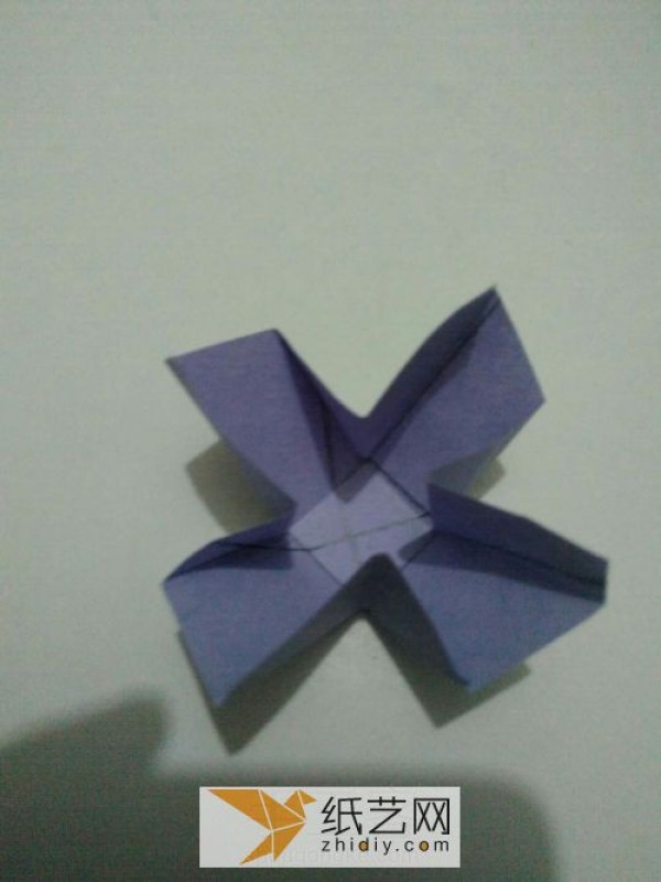 How to make origami flowers by hand. Tutorial on origami tulips.