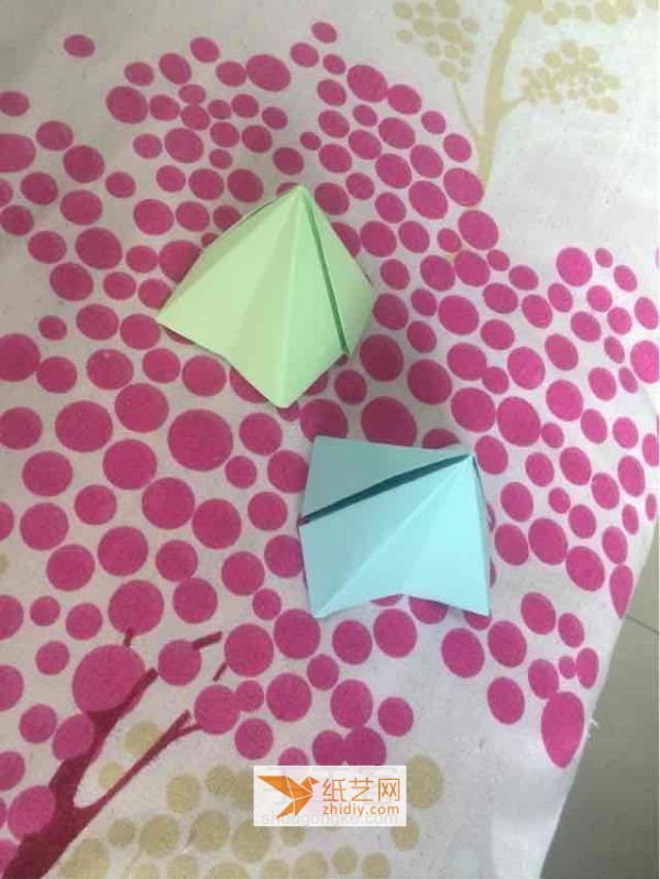 Simple Origami Pyramid Making Tutorial for Kids