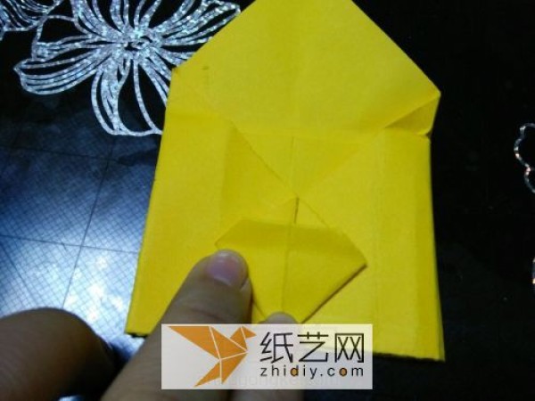 Handmade creative DIY tutorial teaches you how to fold diamond envelopes. Simple envelope folding method