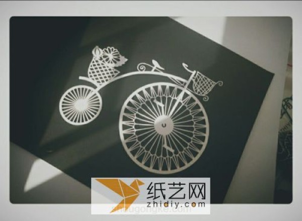 Small fresh paper carving craft bicycle decorative painting production tutorial