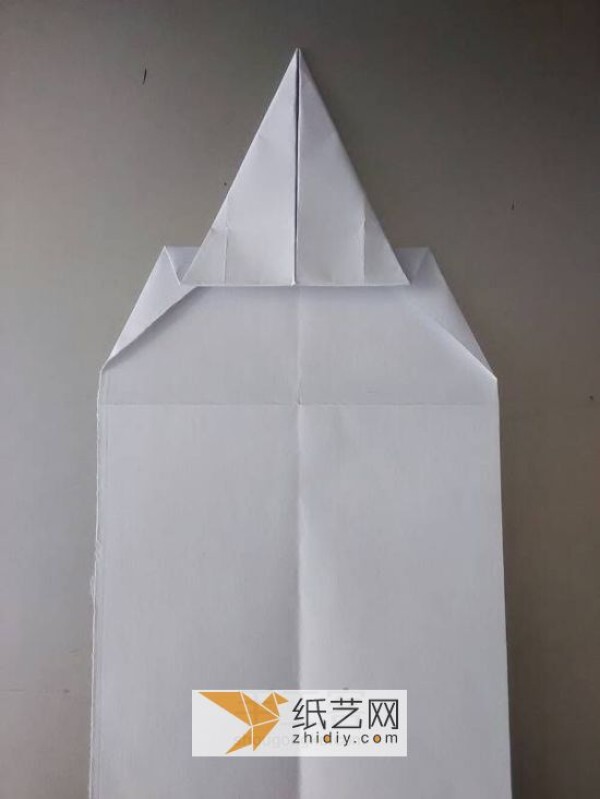 Don’t miss the MiG-29 origami aircraft making tutorial. The origami effect is the same as the model.