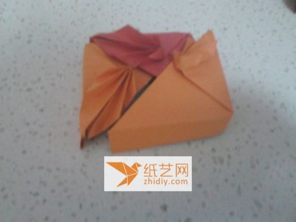 Detailed origami tutorial for handmade origami maple leaf box for Teachers Day