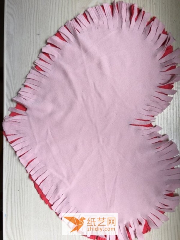 Simple heart-shaped pillow New Year decoration making tutorial without needlework