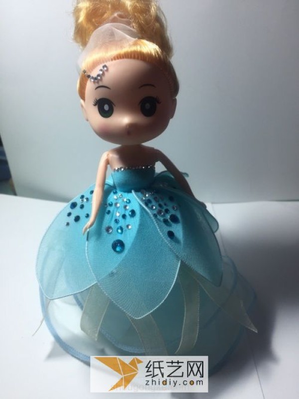 Tutorial on cute doll fabric princess dress made from silk screen