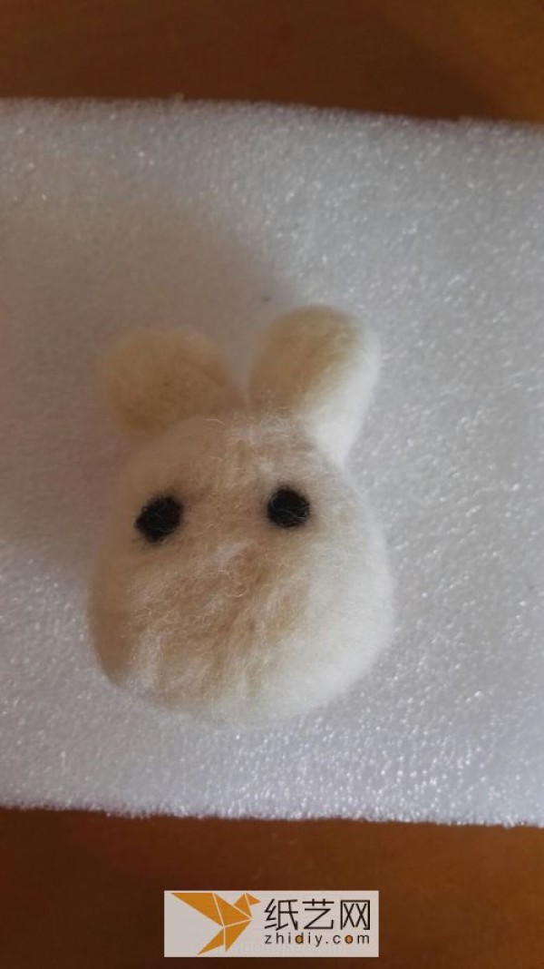 Baojiaohui’s wool felt DIY bunny doll tutorial