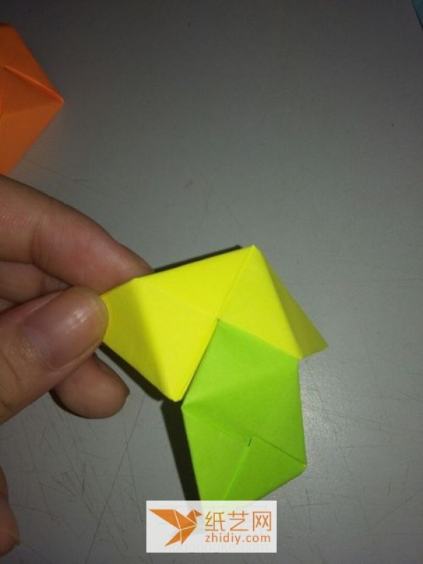 Teach you how to make colorful origami cubes