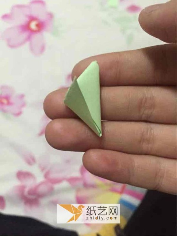 Quickly make three-dimensional origami hearts for Chinese Valentine’s Day