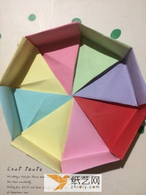 Illustrated tutorial of octagonal origami gift box How to fold creative origami box