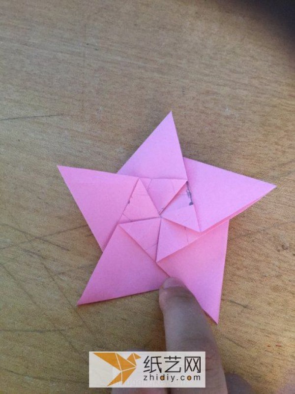 I want to put the beautiful origami five-pointed star on the Teacher’s Day greeting card.