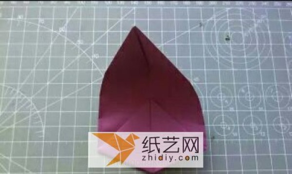 Origami Lotus Flowers for Mother’s Day Gift Wrapping Decoration