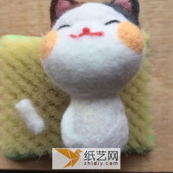 Give Lucky Cat as a New Year Gift. Illustrated Tutorial on Making Lucky Cat from Wool Felt