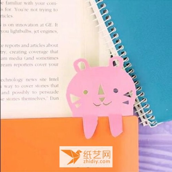 Tutorial on making cute animal-shaped bookmarks as New Year gifts