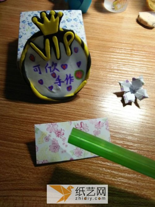 I heard that if you learn to make origami four-leaf clover paper flowers, you will become lucky! (change)