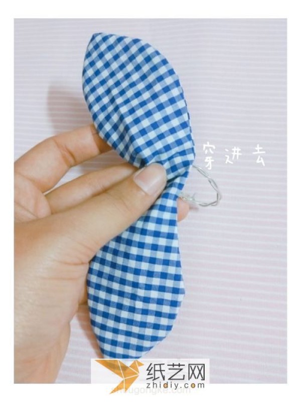 Just make whatever you like and DIY your own fabric hair tie as a Children’s Day gift