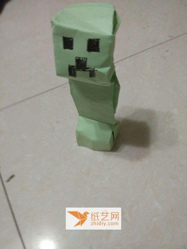 The process of origami creeper will be taught step by step