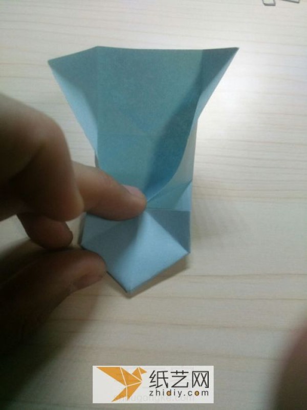 Illustrated tutorial on origami three-dimensional modeling A simple origami practice