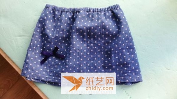 Turning old skirts into treasures and turning them into mini skirts for babies