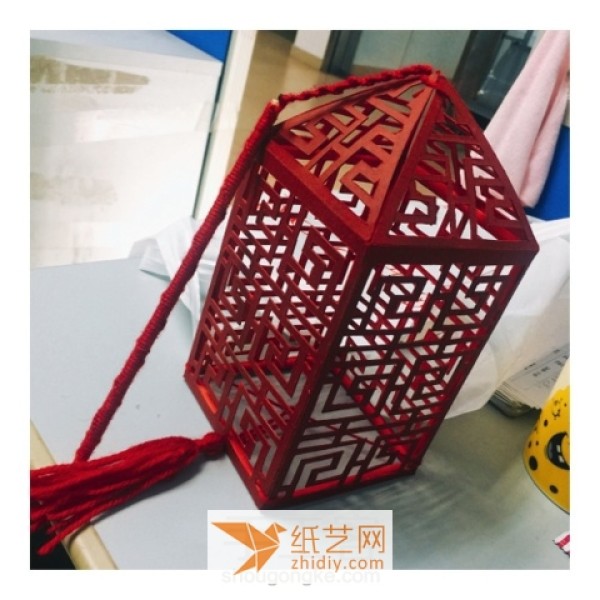 Tutorial on making antique hollow Chinese style lanterns