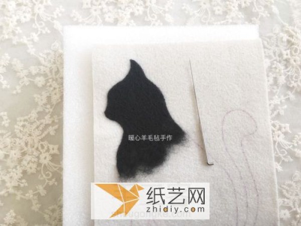 Join me in learning how to draw a kitten silhouette made from wool felt (redirect tutorial)